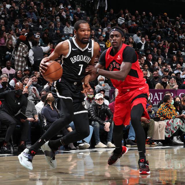 篮网全员发威，客场取胜对手展现出色团队合作的简单介绍